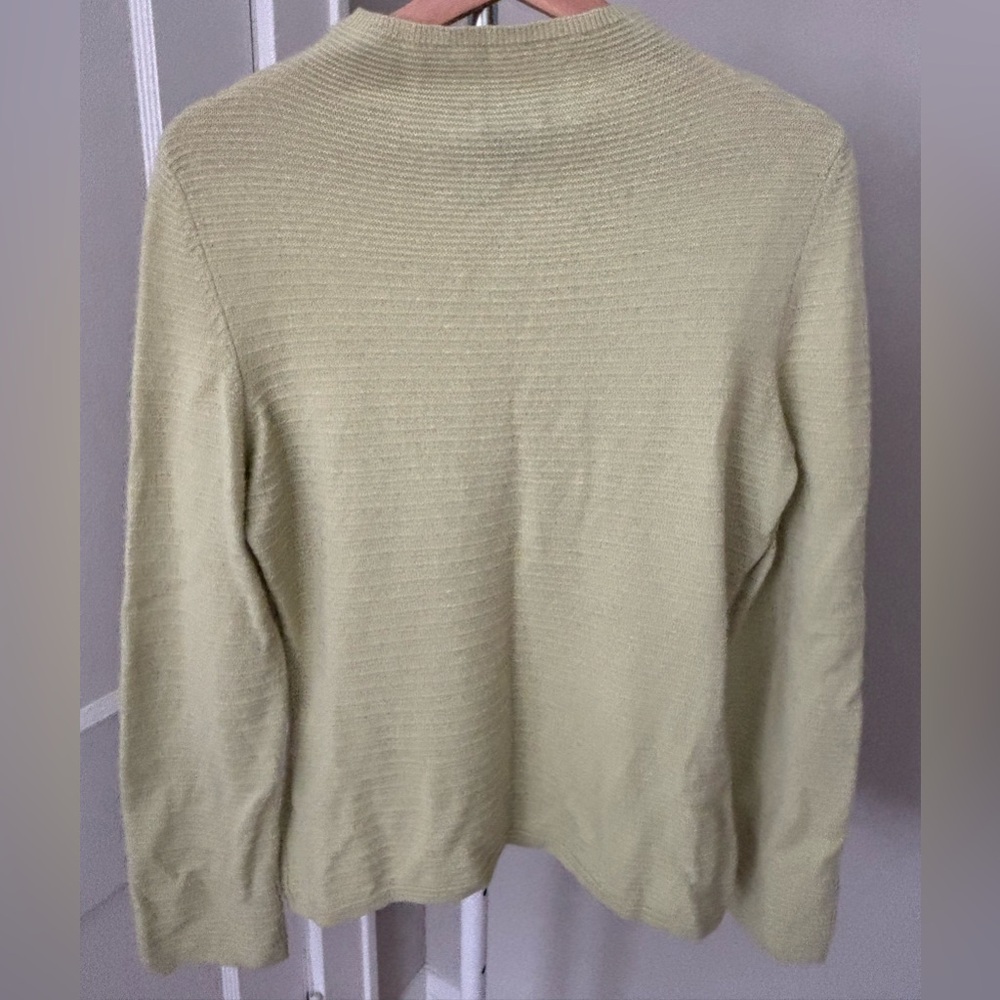 Classiques Entier Light Melon Green Cashmere Mockneck Sweater Sz M